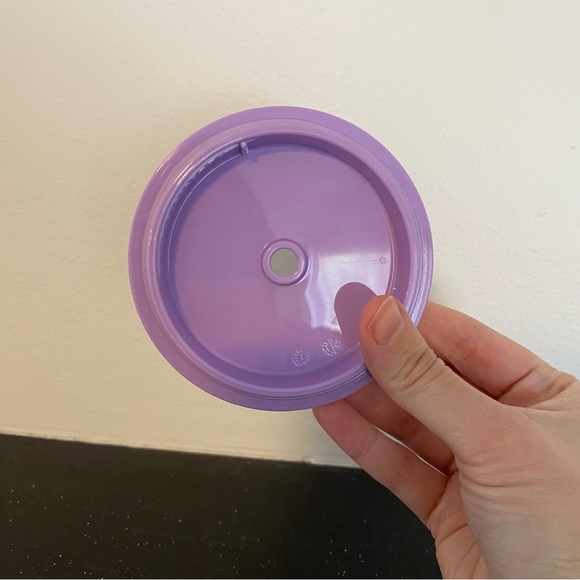 Starbucks 2022 Ombre Purple & Teal
Recycled Glass Cold Cup 16 Fl oz. - Picture 8 of 12